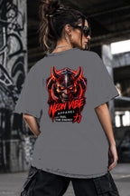 Neon Vibe Damen Oversized T-Shirt – Dämon Maske – DTF Backprint in Grau, Größe 5XL