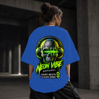 Neon Vibe Damen Oversized T-Shirt – Skull mit Kopfhörern – DTF Backprint in Blau, Größe 5XL