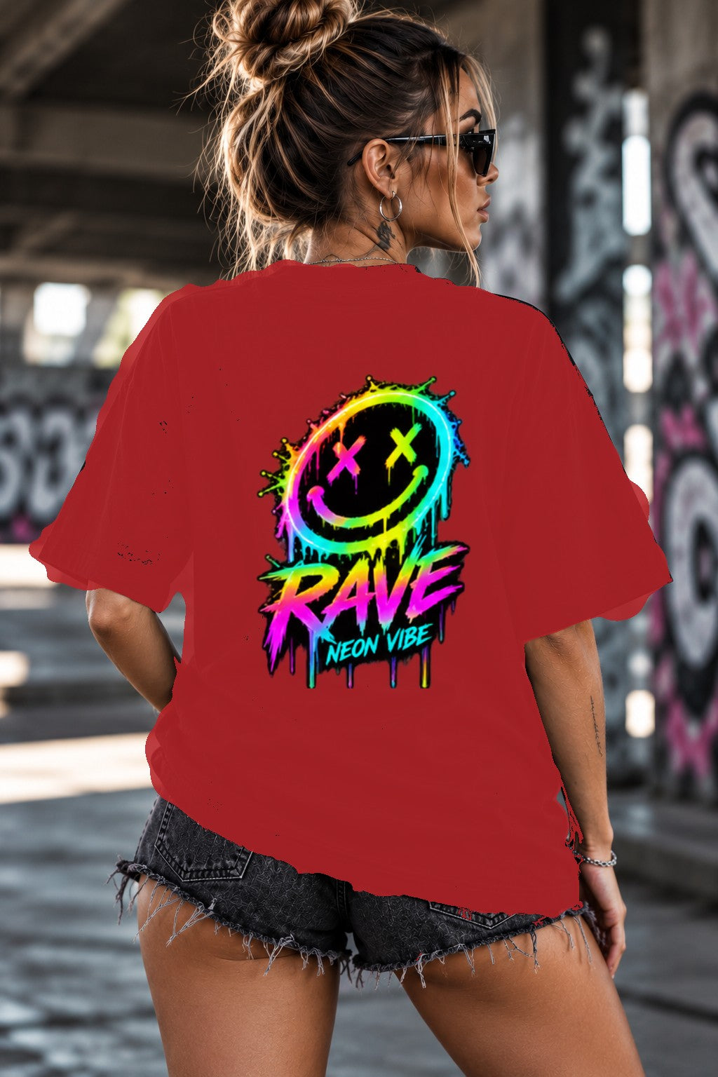 Neon Vibe Damen Oversized T-Shirt – Rave Smiley – DTF Backprint in Rot, Größe 5XL