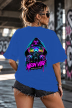 Neon Vibe Damen Oversized T-Shirt – Neon Gasmaske – DTF Backprint in Blau, Größe 5XL