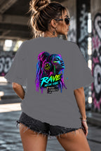 Neon Vibe Damen Oversized T-Shirt – Frau mit Headset – DTF Backprint in Grau, Größe 5XL