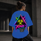 Neon Vibe Damen Oversized T-Shirt – Biohazard Dreieck – DTF Backprint in Blau, Größe 5XL