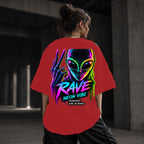Neon Vibe Damen Oversized T-Shirt – Neon Alien – DTF Backprint in Rot, Größe 5XL