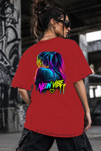 Neon Vibe Damen Oversized T-Shirt – Rave Girl Rückenmotiv – DTF Backprint in Rot, Größe 5XL