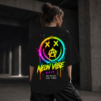 Neon Vibe Damen Oversized T-Shirt – Anarchy Smiley – DTF Backprint in Schwarz, Größe 5XL