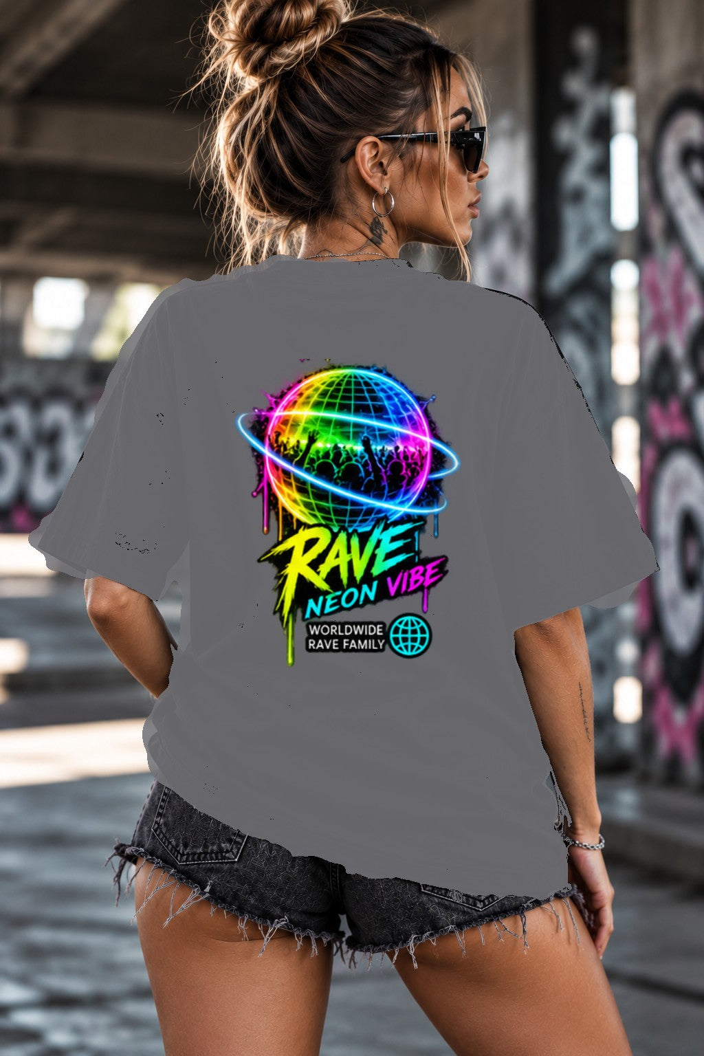 Neon Vibe Damen Oversized T-Shirt – Globe Rave – DTF Backprint in Grau, Größe 5XL