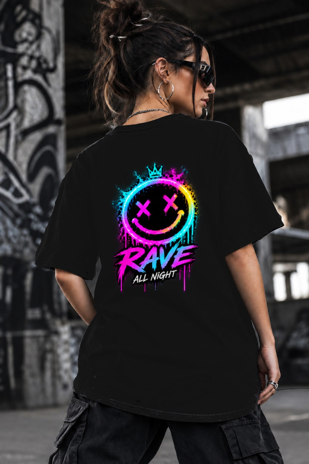 Neon Vibe Damen Oversized T-Shirt – Rave Smiley – DTF Backprint in Schwarz, Größe 5XL