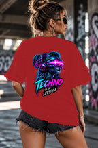 Neon Vibe Damen Oversized T-Shirt – Techno Girl VR – DTF Backprint in Rot, Größe 5XL