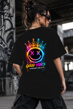 Neon Vibe Damen Oversized T-Shirt – Gekrönter Smiley – DTF Backprint in Schwarz, Größe 5XL