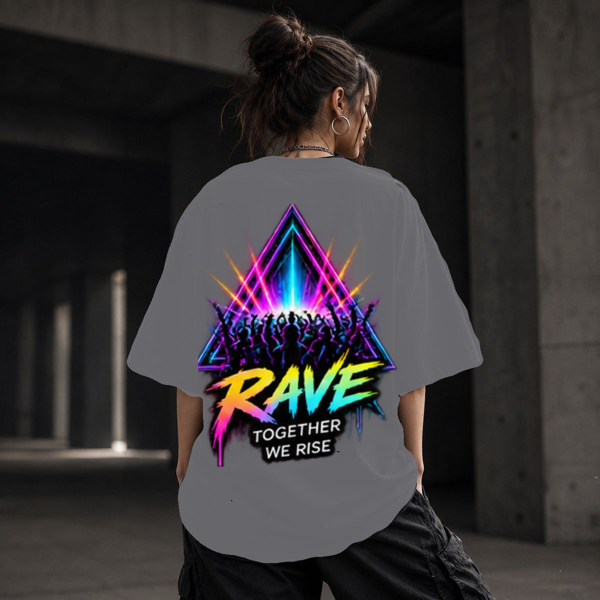 Neon Vibe Damen Oversized T-Shirt – Rave Stage – DTF Backprint in Grau, Größe 5XL