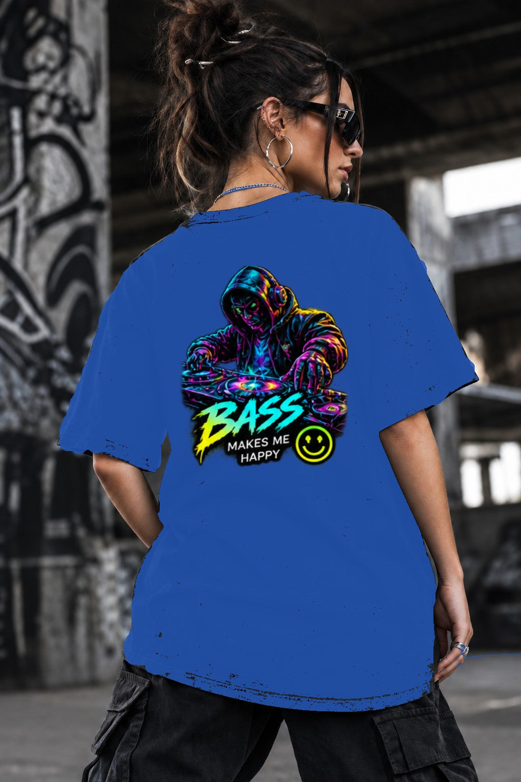 Neon Vibe Damen Oversized T-Shirt – Neon DJ – DTF Backprint in Blau, Größe 5XL