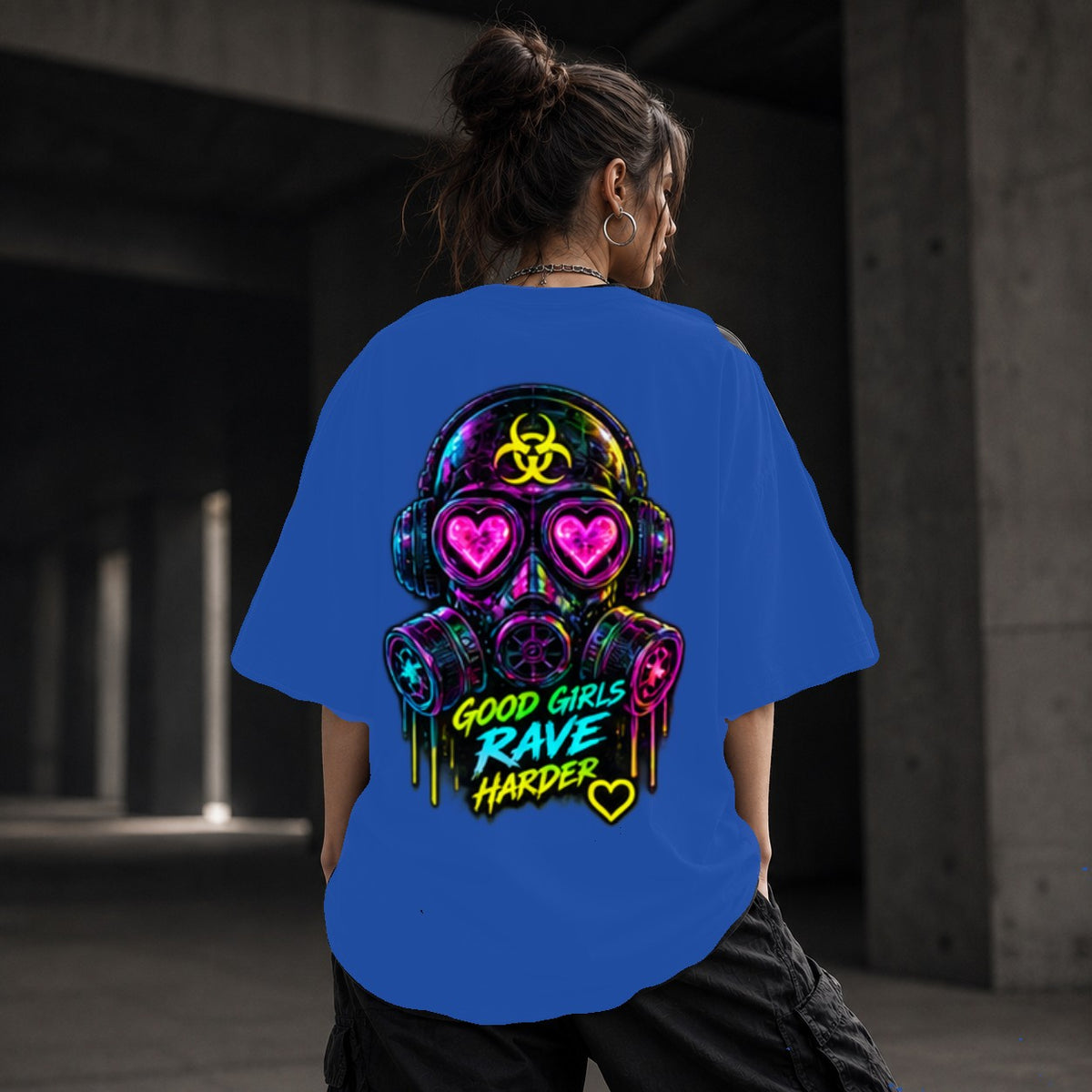 Neon Vibe Damen Oversized T-Shirt – Biohazard Gasmaske – DTF Backprint in Blau, Größe 5XL