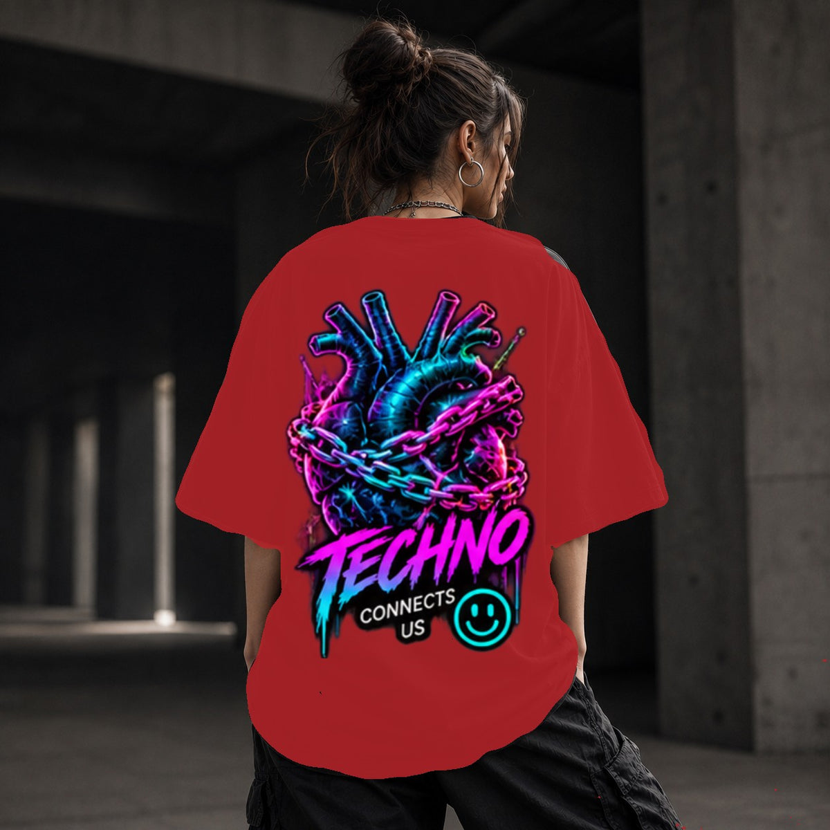 Neon Vibe Damen Oversized T-Shirt – Chained Hand Techno – DTF Backprint in Rot, Größe 5XL