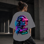 Neon Vibe Damen Oversized T-Shirt – Music VR Girl – DTF Backprint in Grau, Größe 5XL