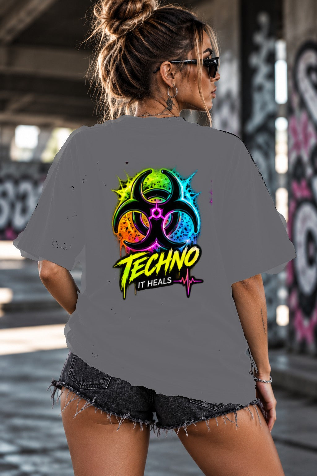 Neon Vibe Damen Oversized T-Shirt – Biohazard Symbol – DTF Backprint in Grau, Größe 5XL