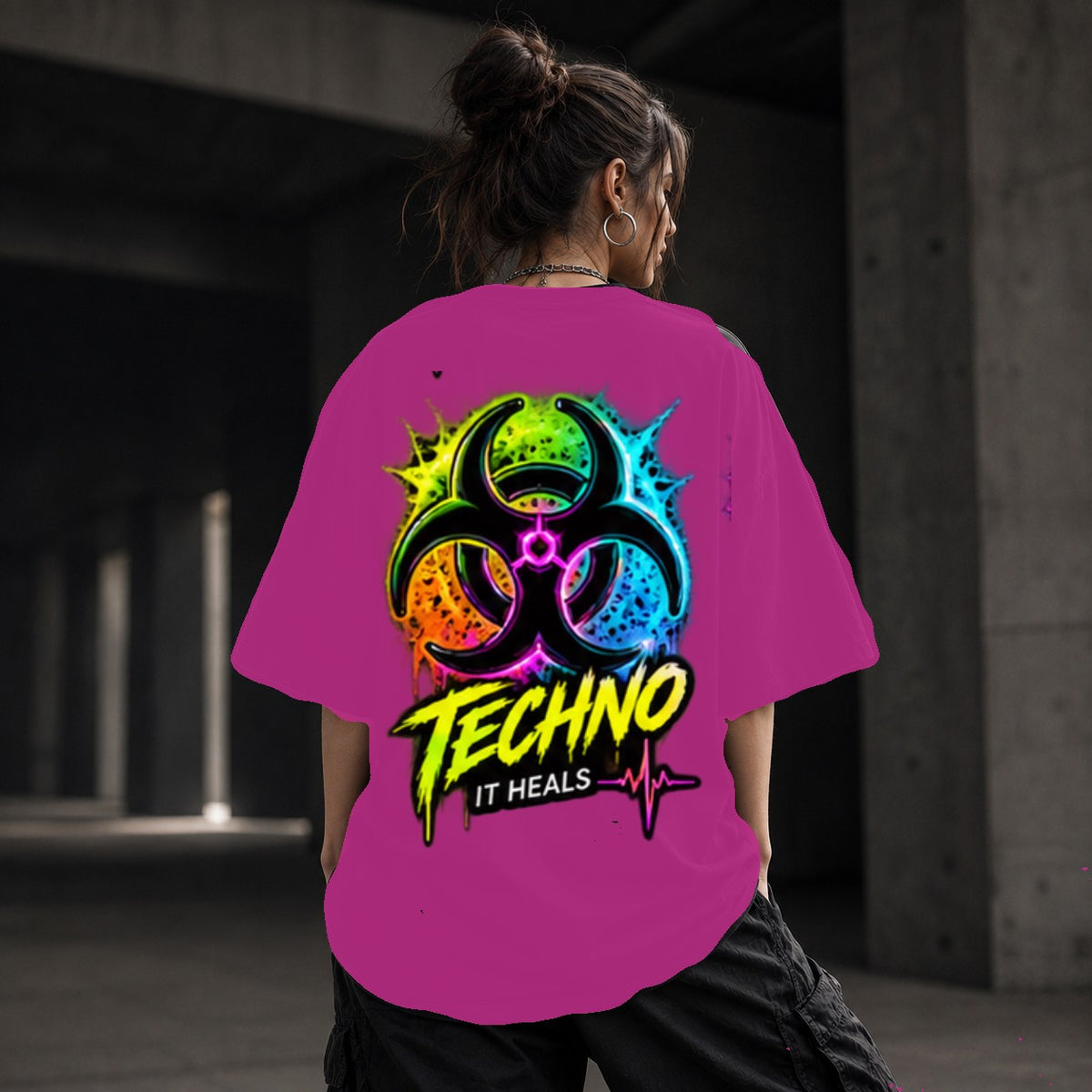 Neon Vibe Damen Oversized T-Shirt – Biohazard Symbol – DTF Backprint in Pink, Größe 5XL