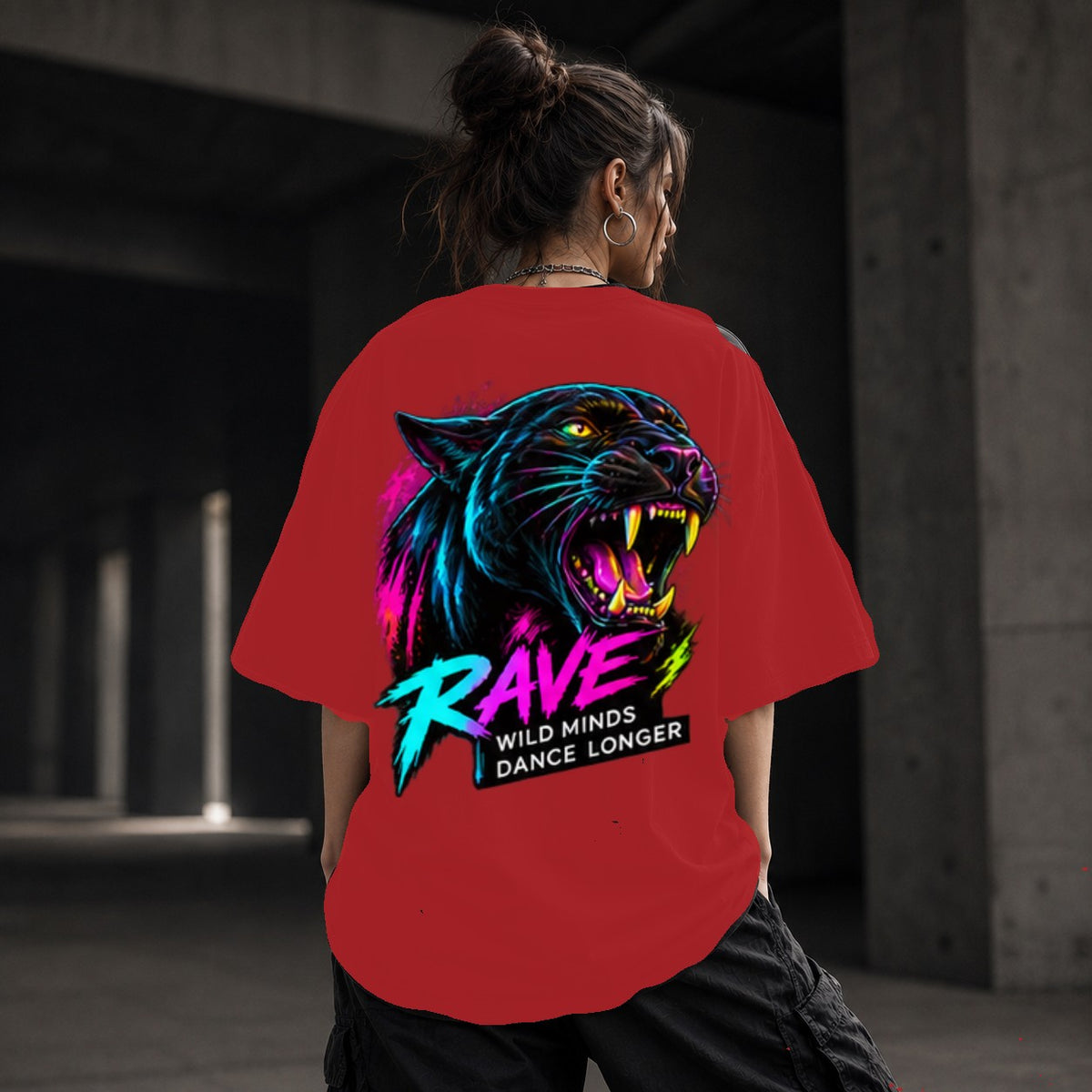 Neon Vibe Damen Oversized T-Shirt – Neon Tiger – DTF Backprint in Rot, Größe 5XL