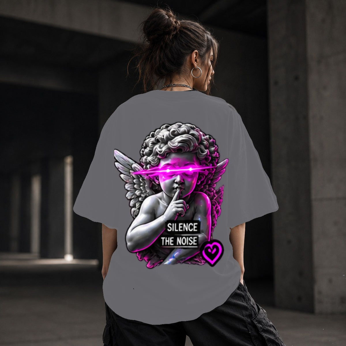 Neon Vibe Damen Oversized T-Shirt – Angel Statue – DTF Backprint in Grau, Größe 5XL