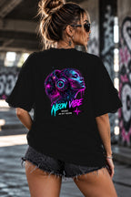 Neon Vibe Damen Oversized T-Shirt – Headphone Woman – DTF Backprint in Schwarz, Größe 5XL
