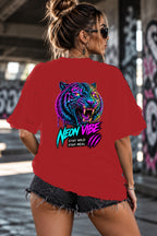 Neon Vibe Damen Oversized T-Shirt – Neon Tiger – DTF Backprint in Rot, Größe 5XL