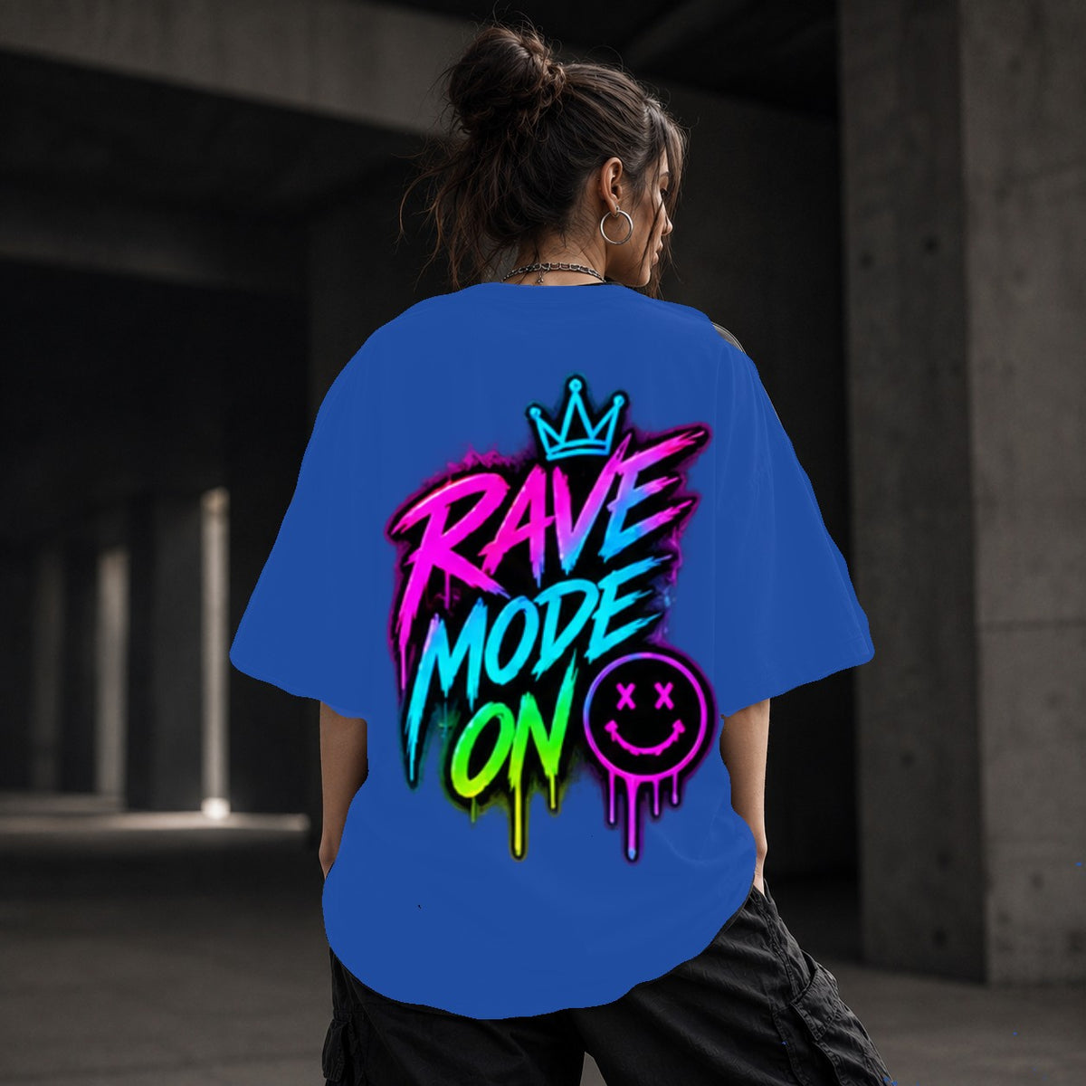Neon Vibe Damen Oversized T-Shirt – Rave Mode On – DTF Backprint in Blau, Größe 5XL