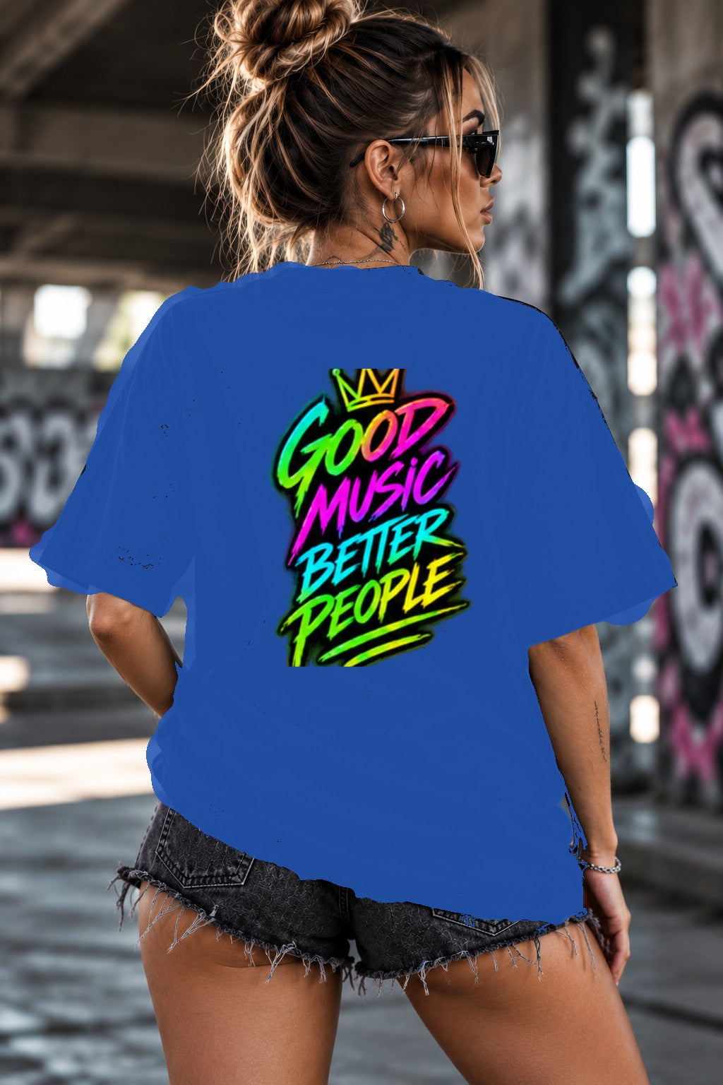 Neon Vibe Damen Oversized T-Shirt – Good Music Better People – DTF Backprint in Blau, Größe 5XL