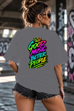 Neon Vibe Damen Oversized T-Shirt – Good Music Better People – DTF Backprint in Grau, Größe 5XL