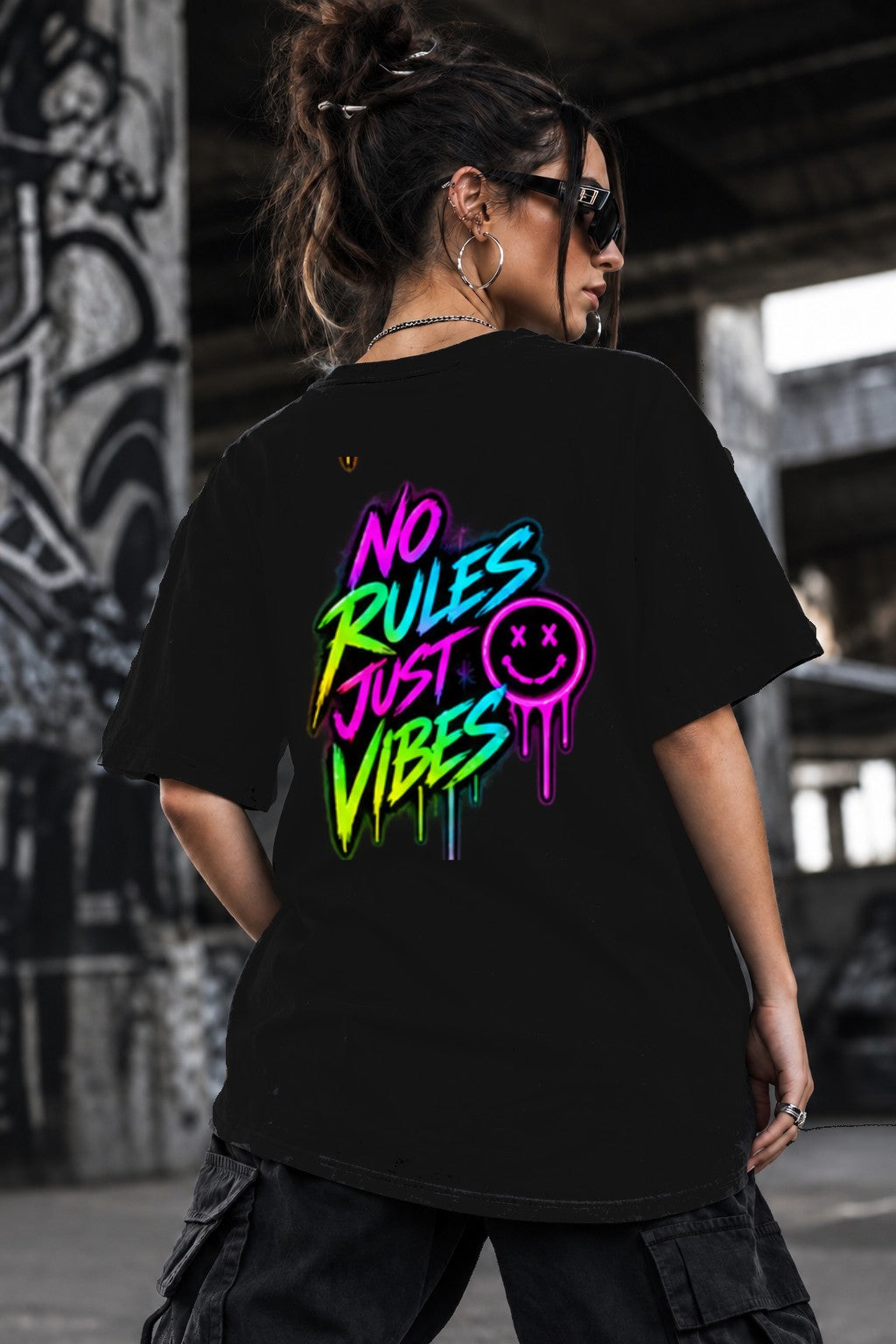 Neon Vibe Damen Oversized T-Shirt – No Rules Just Vibes – DTF Backprint in Schwarz, Größe 5XL