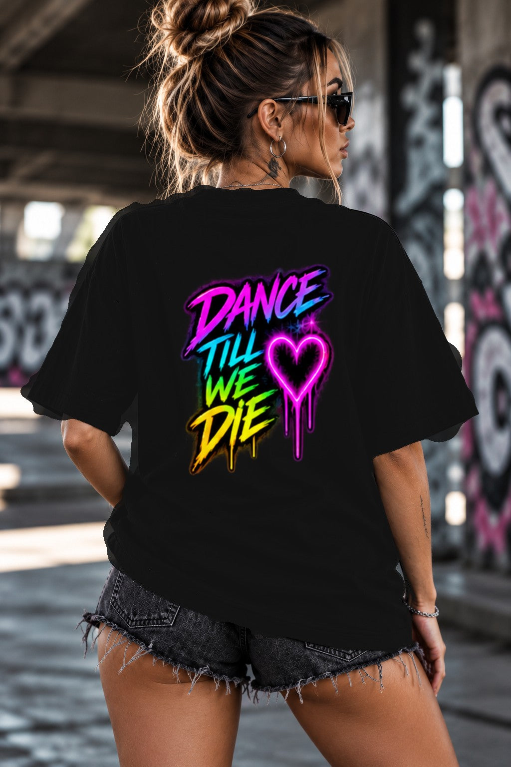 Neon Vibe Damen Oversized T-Shirt – Dance Till We Die – DTF Backprint in Schwarz, Größe 5XL