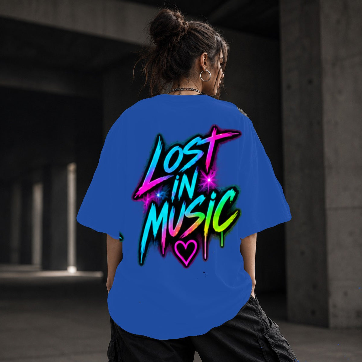 Neon Vibe Damen Oversized T-Shirt – Lost In Music – DTF Backprint in Blau, Größe 5XL