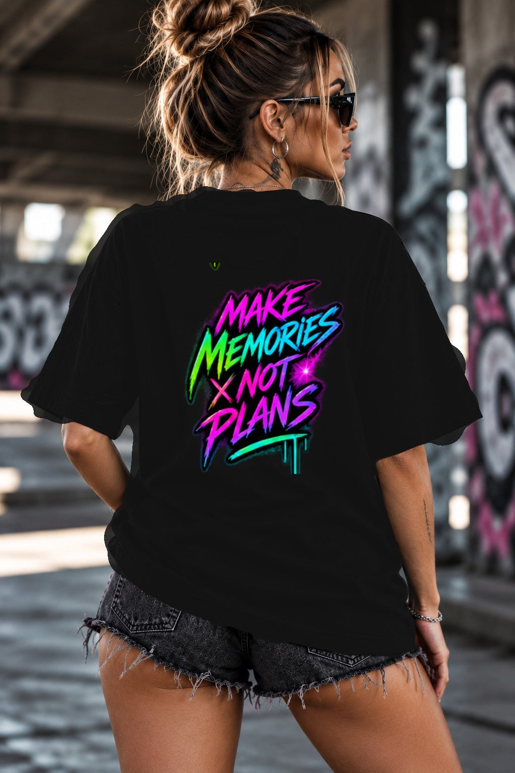 Neon Vibe Damen Oversized T-Shirt – Make Memories Not Plans – DTF Backprint in Schwarz, Größe 5XL