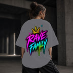 Neon Vibe Damen Oversized T-Shirt – Rave Family – DTF Backprint in Grau, Größe 5XL