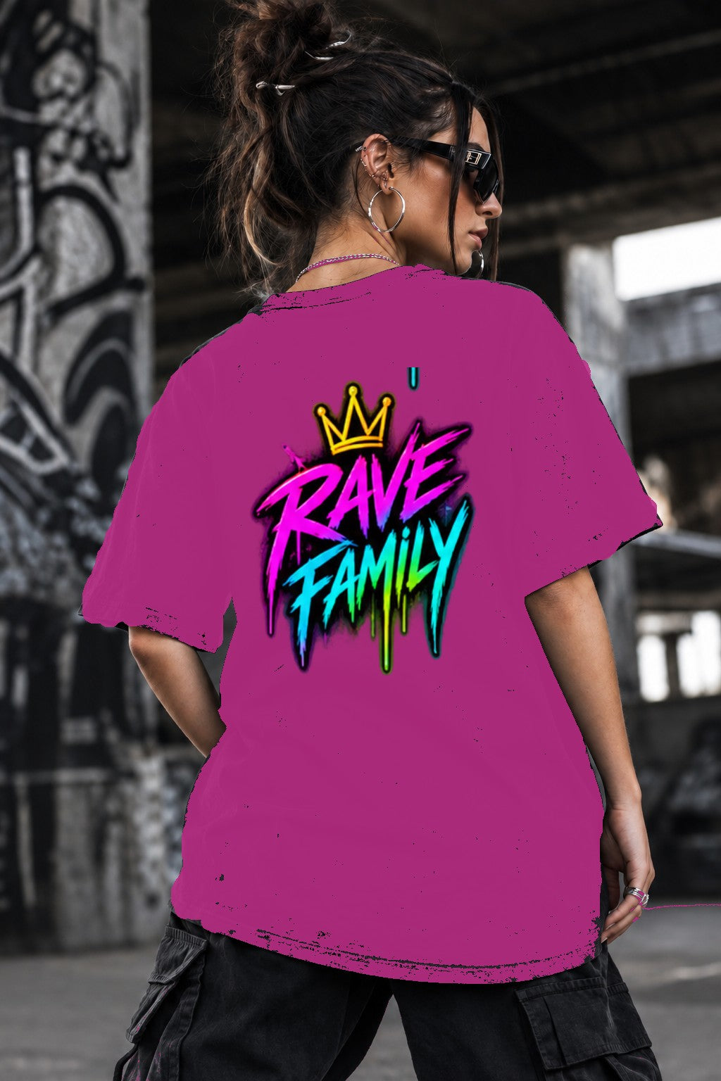 Neon Vibe Damen Oversized T-Shirt – Rave Family – DTF Backprint in Pink, Größe 5XL