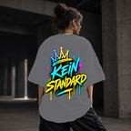 Neon Vibe Damen Oversized T-Shirt – Kein Standard – DTF Backprint in Grau, Größe 5XL