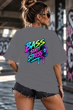 Neon Vibe Damen Oversized T-Shirt – Bass Statt Stress – DTF Backprint in Grau, Größe 5XL