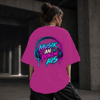 Neon Vibe Damen Oversized T-Shirt – Musik an Probleme aus – DTF Backprint in Pink, Größe 5XL