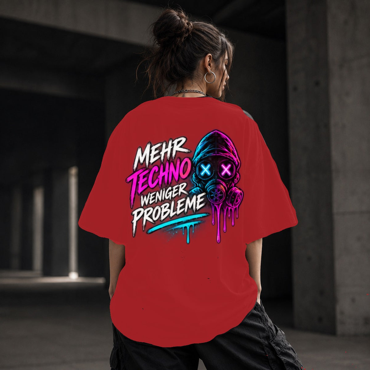 Neon Vibe Damen Oversized T-Shirt – Mehr Techno weniger Probleme – DTF Backprint in Rot, Größe 5XL