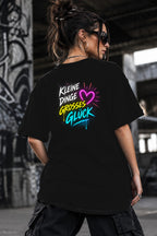 Neon Vibe Damen Oversized T-Shirt – Kleine Dinge großes Glück – DTF Backprint in Schwarz, Größe 5XL