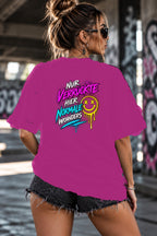 Neon Vibe Damen Oversized T-Shirt – Nur Verrückte hier normale woanders – DTF Backprint in Pink, Größe 5XL