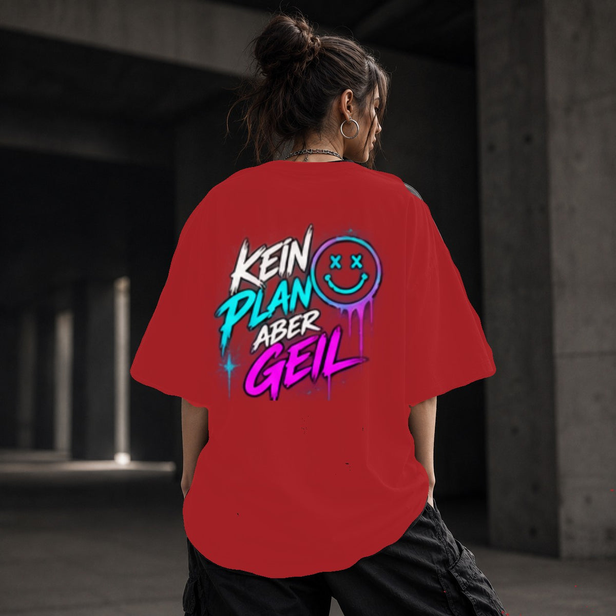 Neon Vibe Damen Oversized T-Shirt – Kein Plan aber geil – DTF Backprint in Rot, Größe 5XL