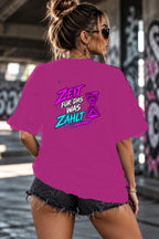 Neon Vibe Damen Oversized T-Shirt – Zeit für das was zählt – DTF Backprint in Pink, Größe 5XL