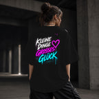 Neon Vibe Damen Oversized T-Shirt – Kleine Dinge großes Glück – DTF Backprint in Schwarz, Größe 5XL