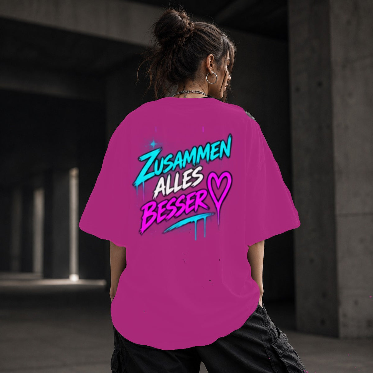 Neon Vibe Damen Oversized T-Shirt – Zusammen alles besser – DTF Backprint in Pink, Größe 5XL
