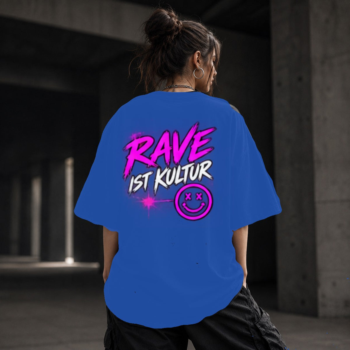 Neon Vibe Damen Oversized T-Shirt – Rave ist Kultur – DTF Backprint in Blau, Größe 5XL