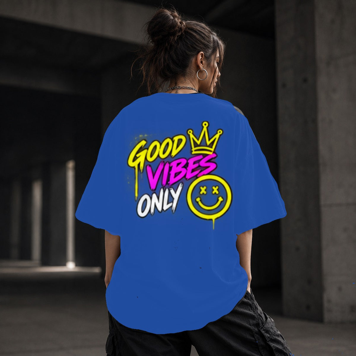 Neon Vibe Damen Oversized T-Shirt – Good Vibes Only – DTF Backprint in Blau, Größe 5XL