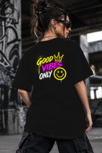 Neon Vibe Damen Oversized T-Shirt – Good Vibes Only – DTF Backprint in Schwarz, Größe 5XL