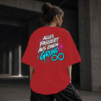 Neon Vibe Damen Oversized T-Shirt – Alles passiert aus einem Grund – DTF Backprint in Rot, Größe 5XL