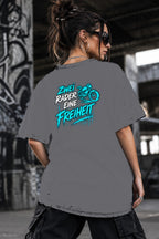 Neon Vibe Damen Oversized T-Shirt – Zwei Räder eine Freiheit – DTF Backprint in Grau, Größe 5XL