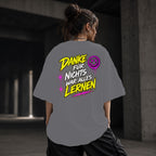 Neon Vibe Damen Oversized T-Shirt – Danke für nichts war alles lernen – DTF Backprint in Grau, Größe 5XL