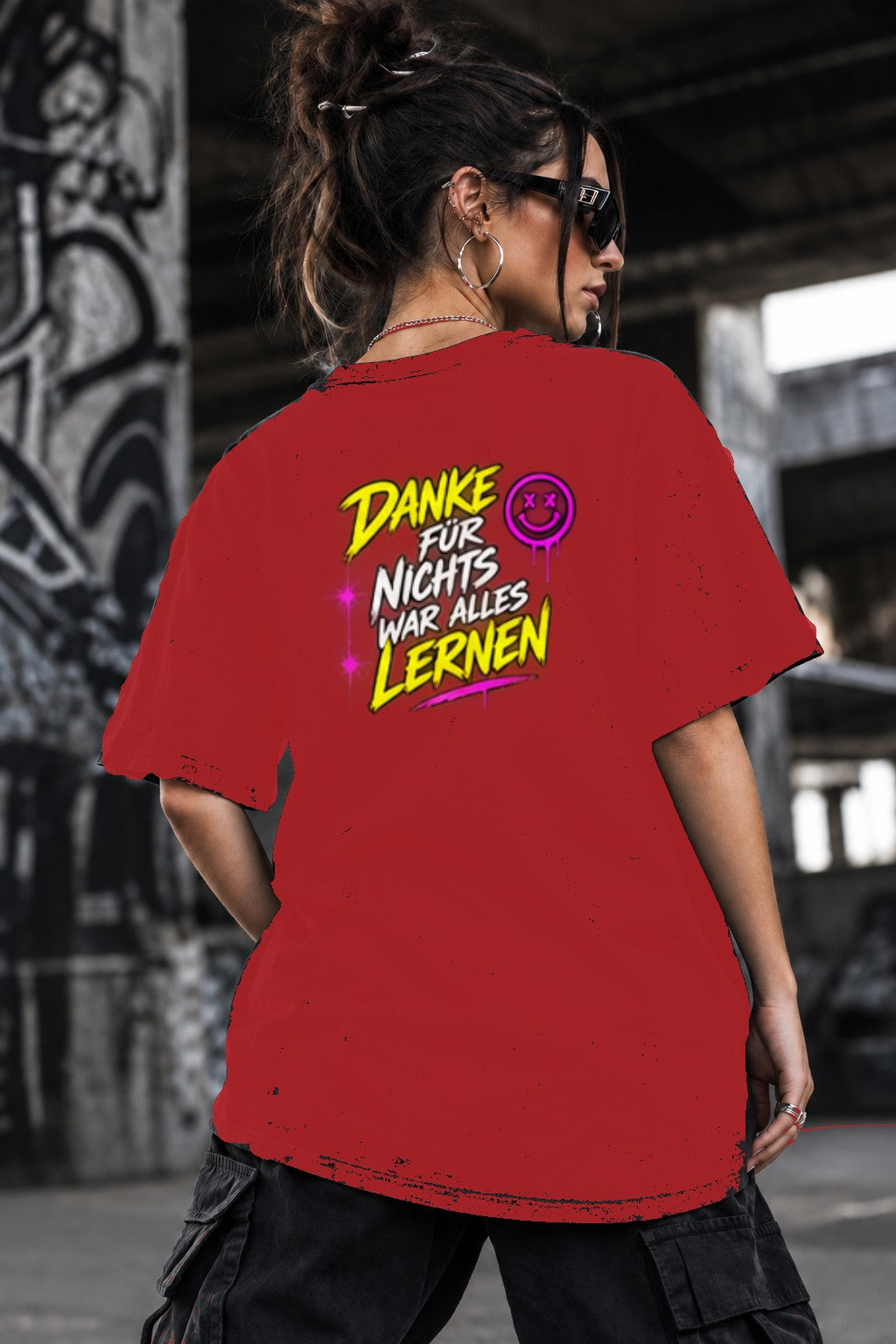 Neon Vibe Damen Oversized T-Shirt – Danke für nichts war alles lernen – DTF Backprint in Rot, Größe 5XL
